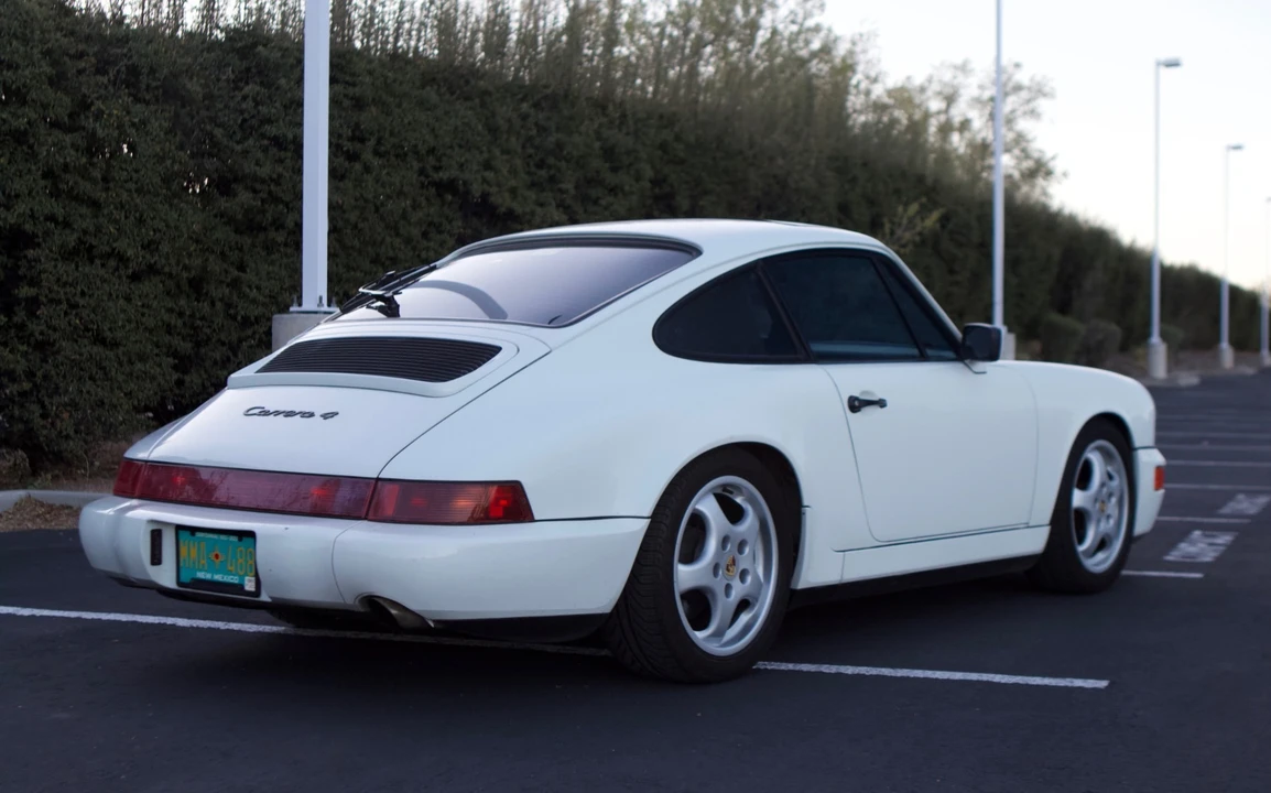 1989 Porsche 964 Carrera 4 - Image 11 of 31