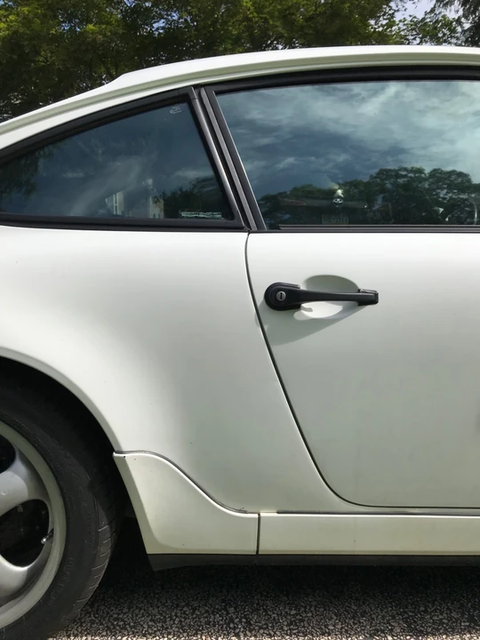 1989 Porsche 964 Carrera 4 - Image 24 of 31