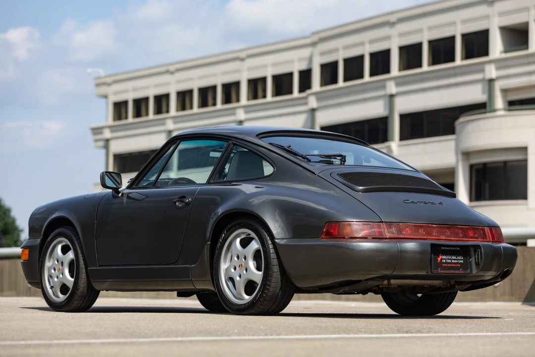 1989 Porsche 964 Carrera 4 - Image 22 of 31