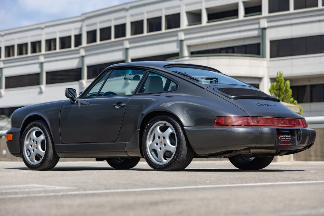 1989 Porsche 964 Carrera 4 - Image 21 of 31