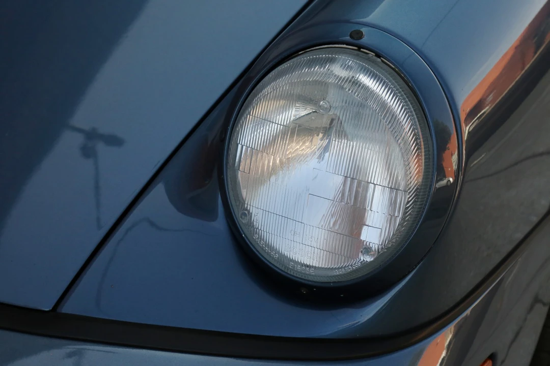 1989 Porsche 964 Carrera 4 - Image 26 of 31