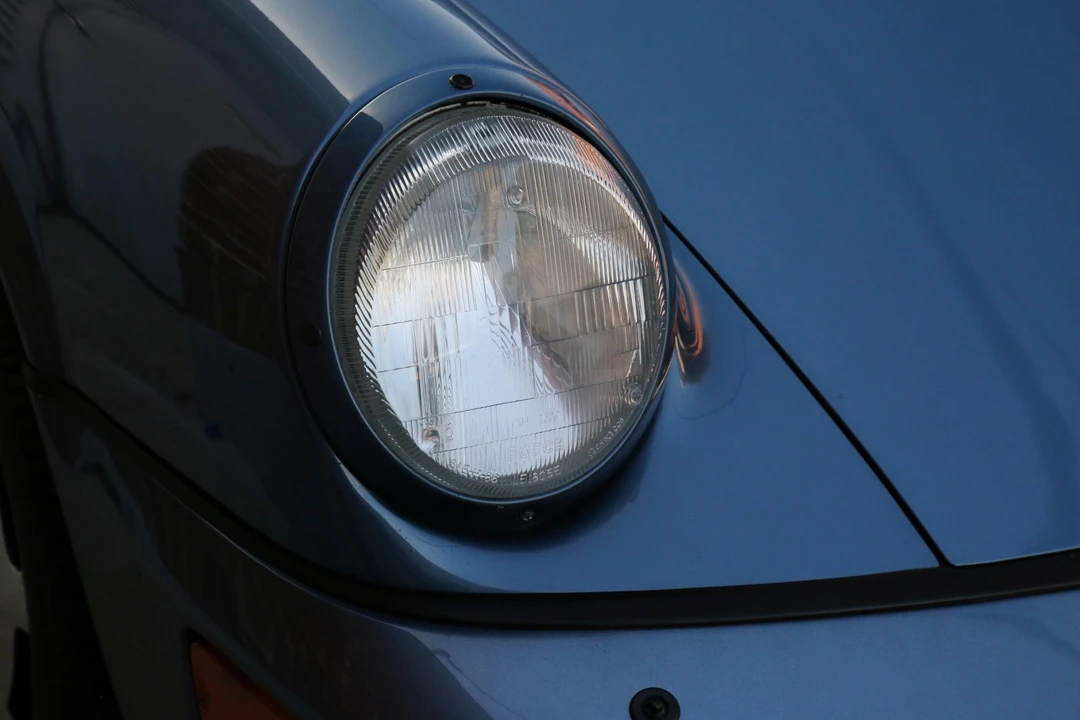 1989 Porsche 964 Carrera 4 - Image 27 of 31