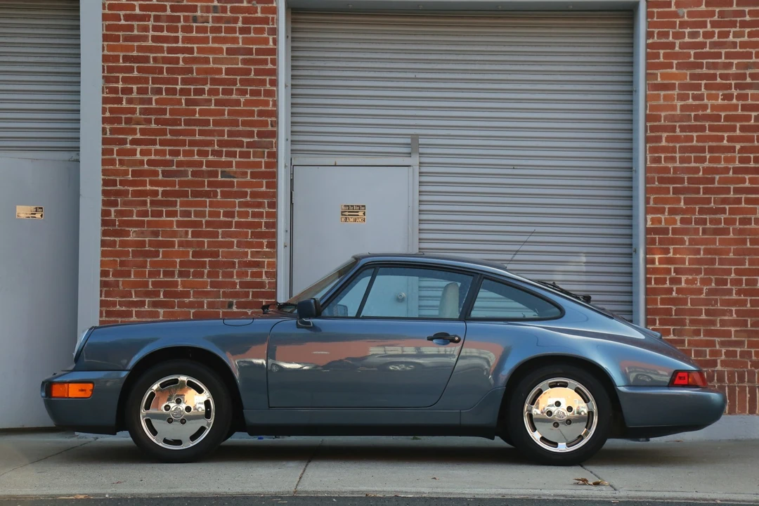 1989 Porsche 964 Carrera 4 - Image 6 of 31