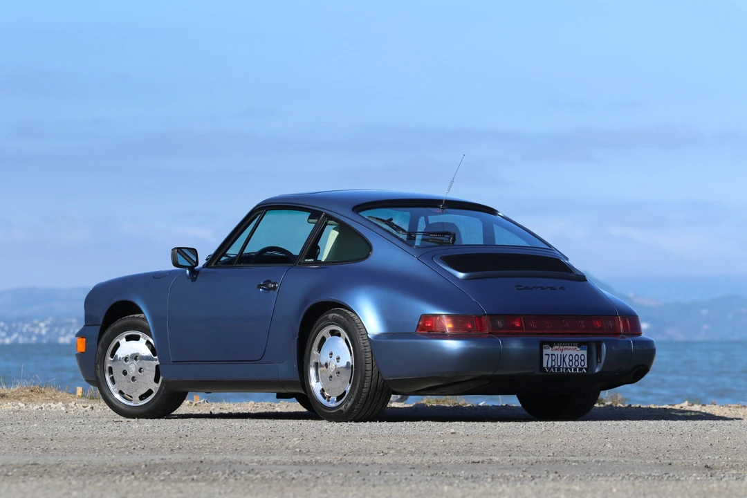1989 Porsche 964 Carrera 4 - Image 9 of 31
