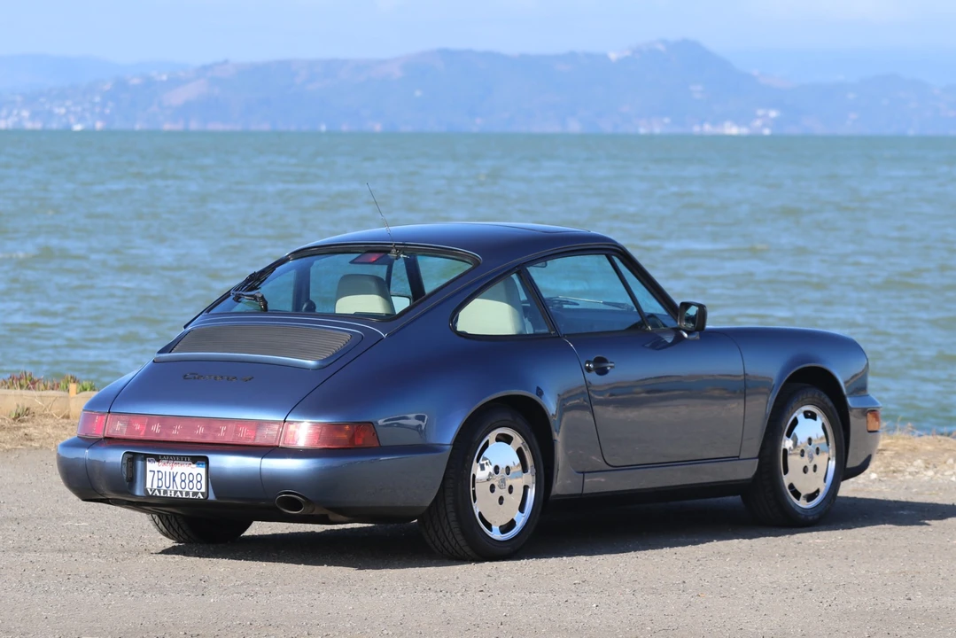 1989 Porsche 964 Carrera 4 - Image 14 of 31