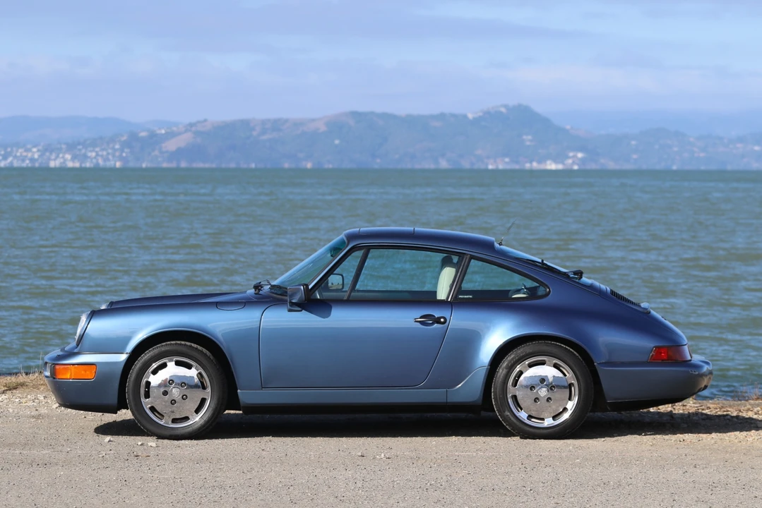 1989 Porsche 964 Carrera 4 - Image 5 of 31