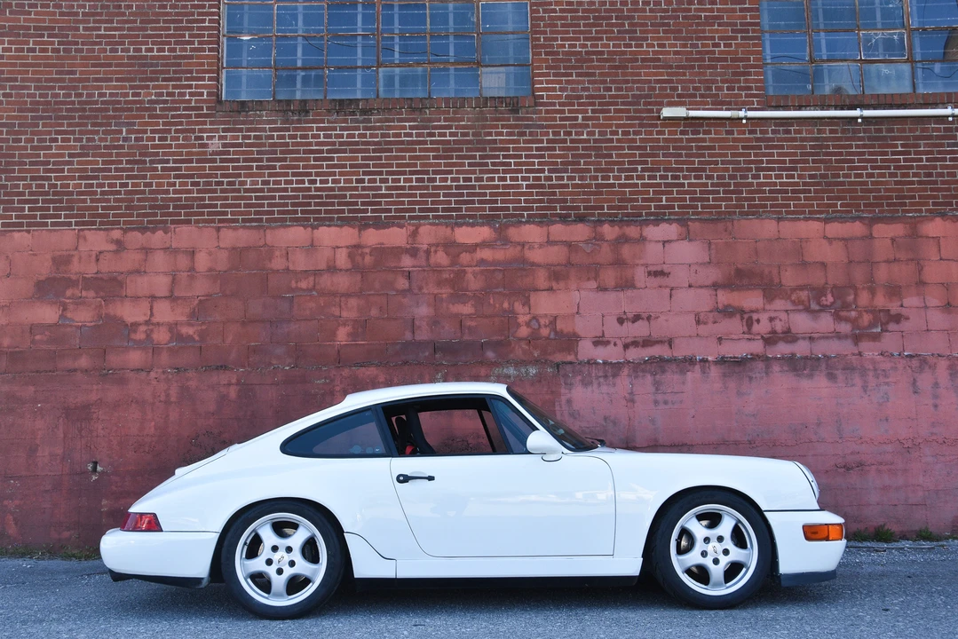 1989 Porsche 964 Carrera 4 - Image 17 of 31