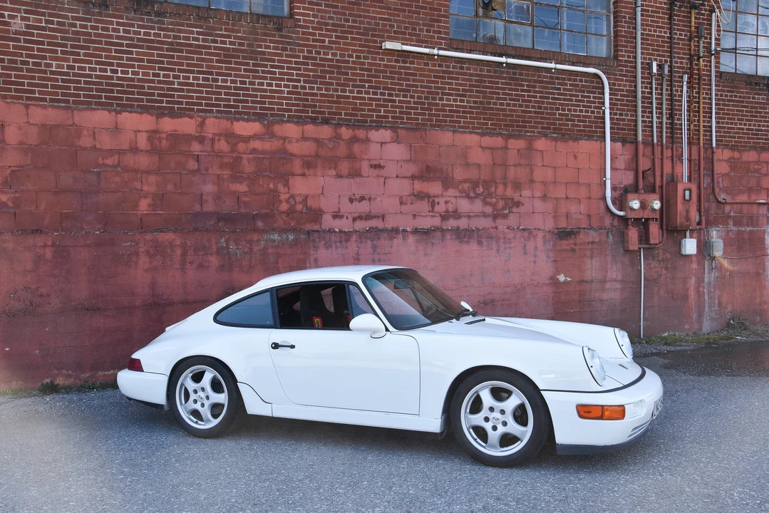 1989 Porsche 964 Carrera 4 - Image 15 of 31