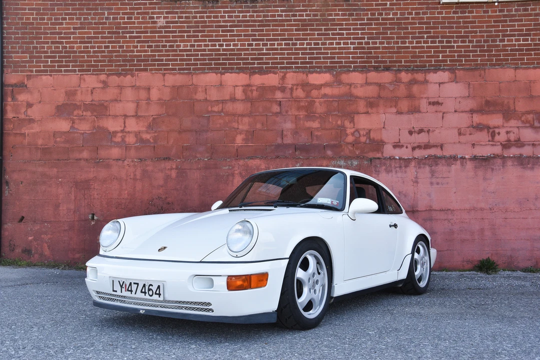 1989 Porsche 964 Carrera 4 - Image 6 of 31