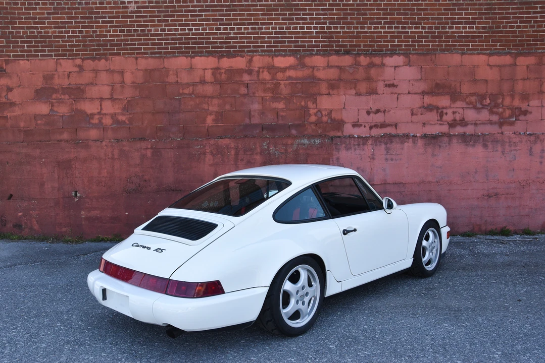 1989 Porsche 964 Carrera 4 - Image 25 of 31