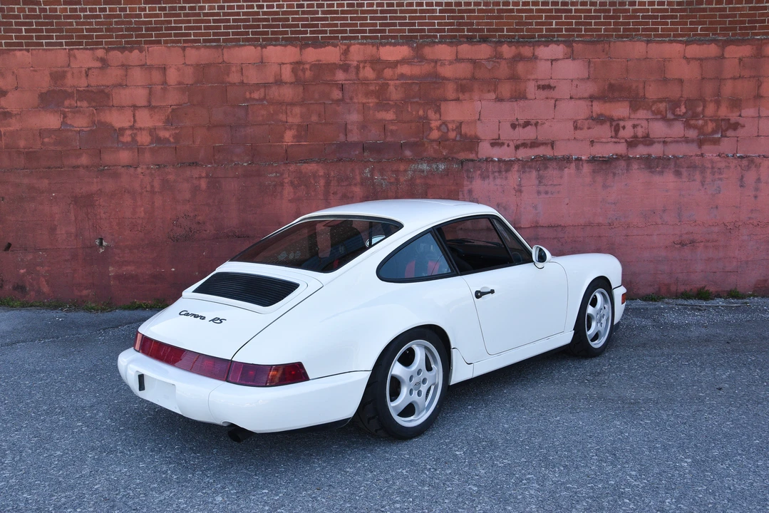 1989 Porsche 964 Carrera 4 - Image 24 of 31