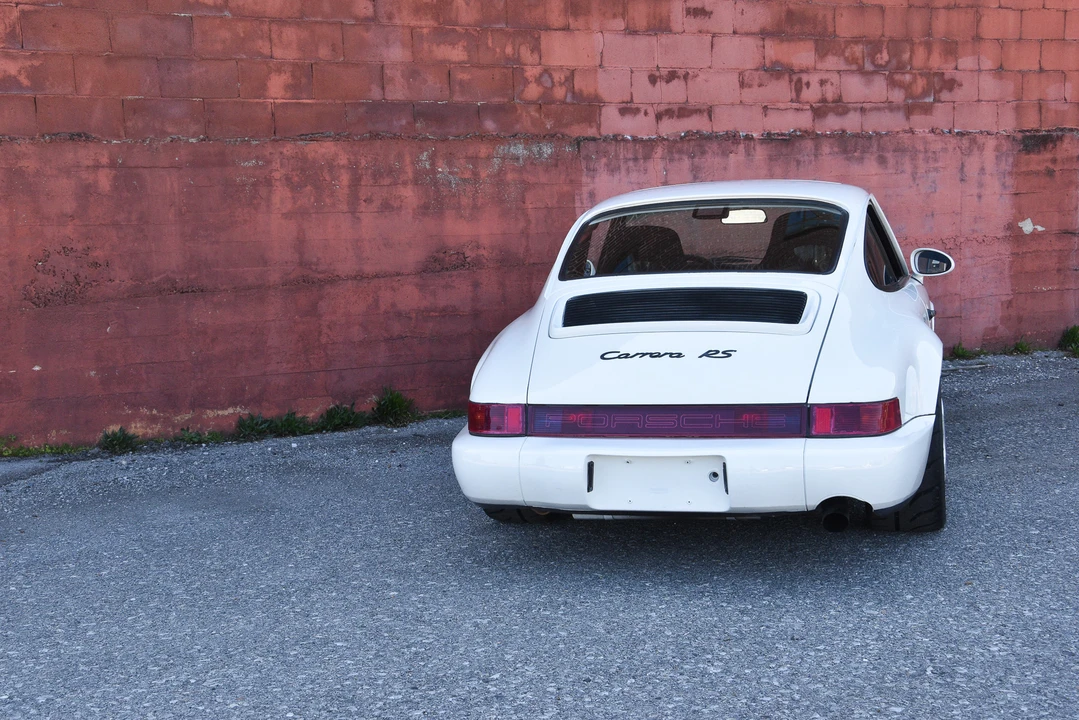 1989 Porsche 964 Carrera 4 - Image 26 of 31