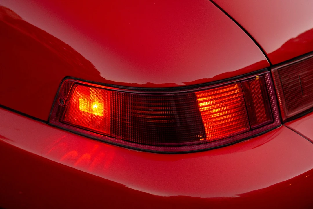 1989 Porsche 964 Carrera 4 - Image 24 of 31
