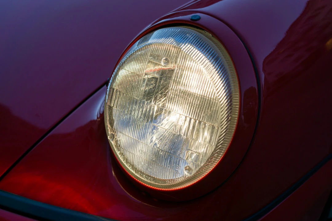 1989 Porsche 964 Carrera 4 - Image 20 of 31