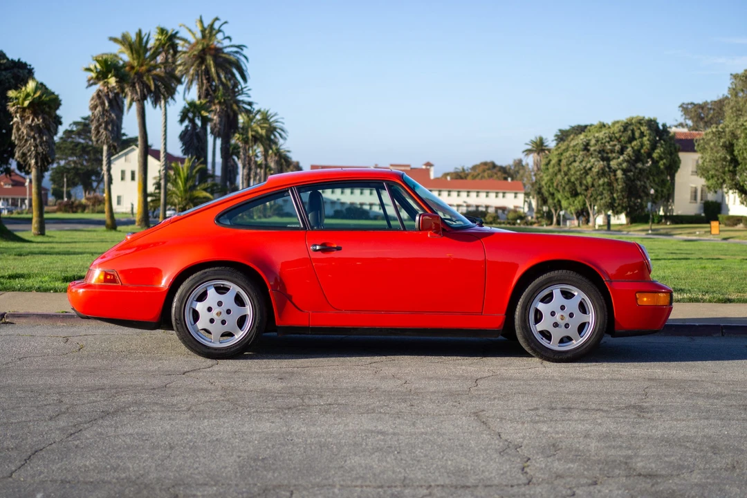 1989 Porsche 964 Carrera 4 - Image 14 of 31