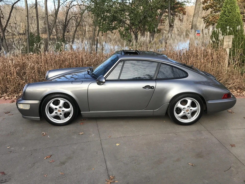 1989 Porsche 964 Carrera 4 - Image 25 of 31
