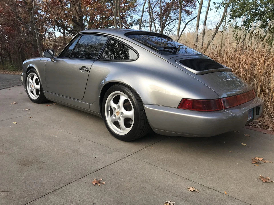 1989 Porsche 964 Carrera 4 - Image 24 of 31