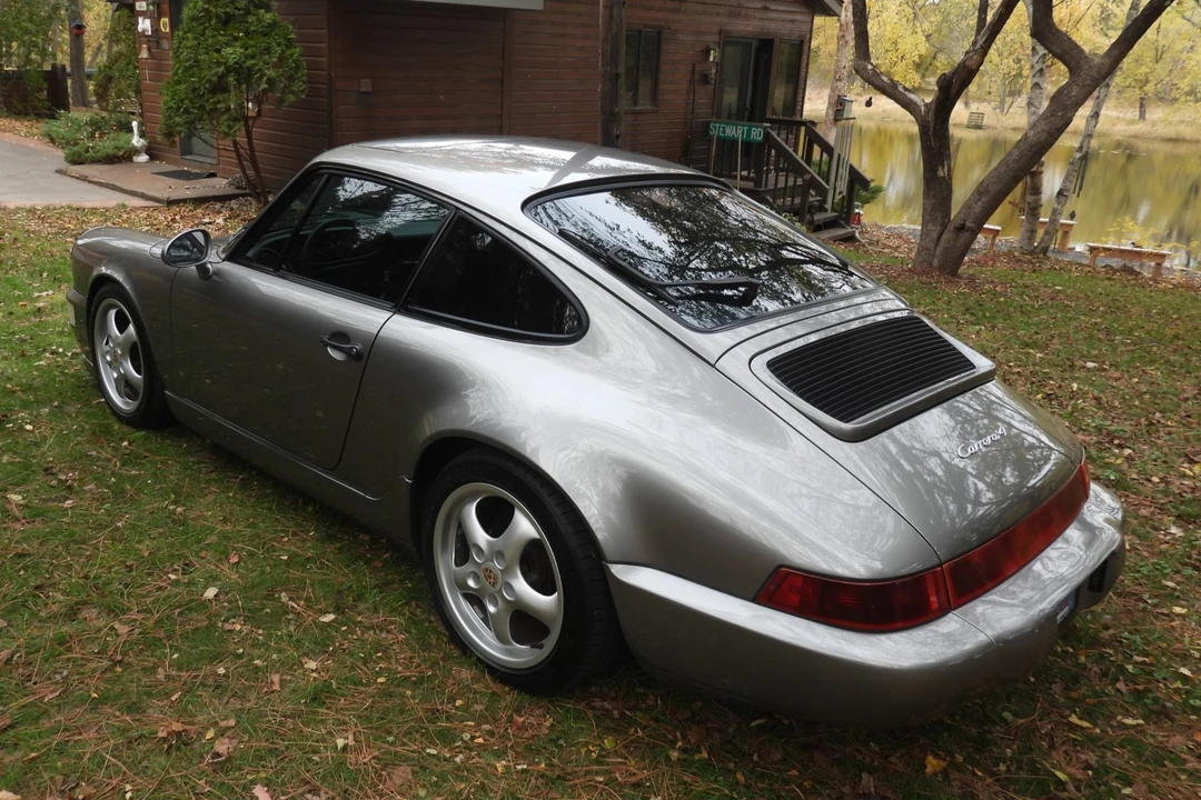 1989 Porsche 964 Carrera 4 - Image 14 of 31