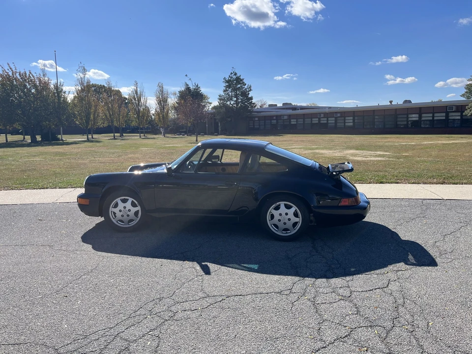 1989 Porsche 964 Carrera 4 - Image 8 of 31
