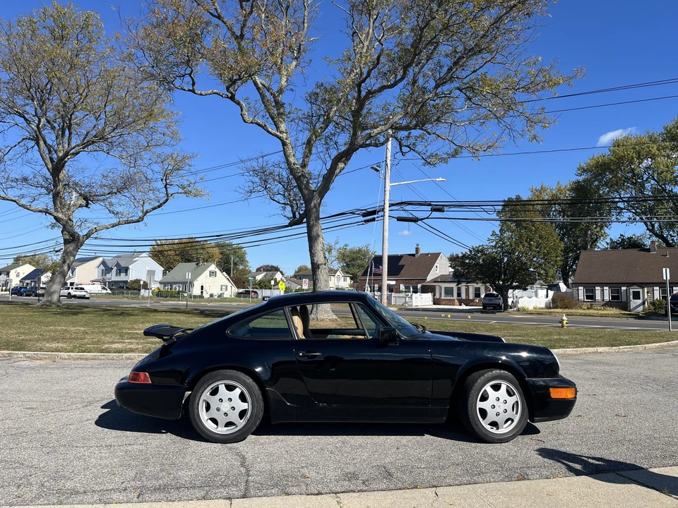 1989 Porsche 964 Carrera 4 - Image 24 of 31