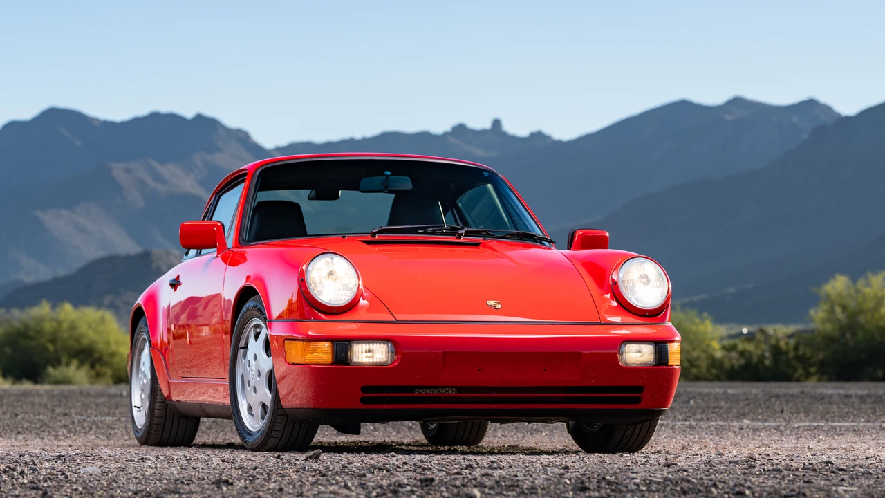 1989 Porsche 964 Carrera 4 - Image 12 of 31