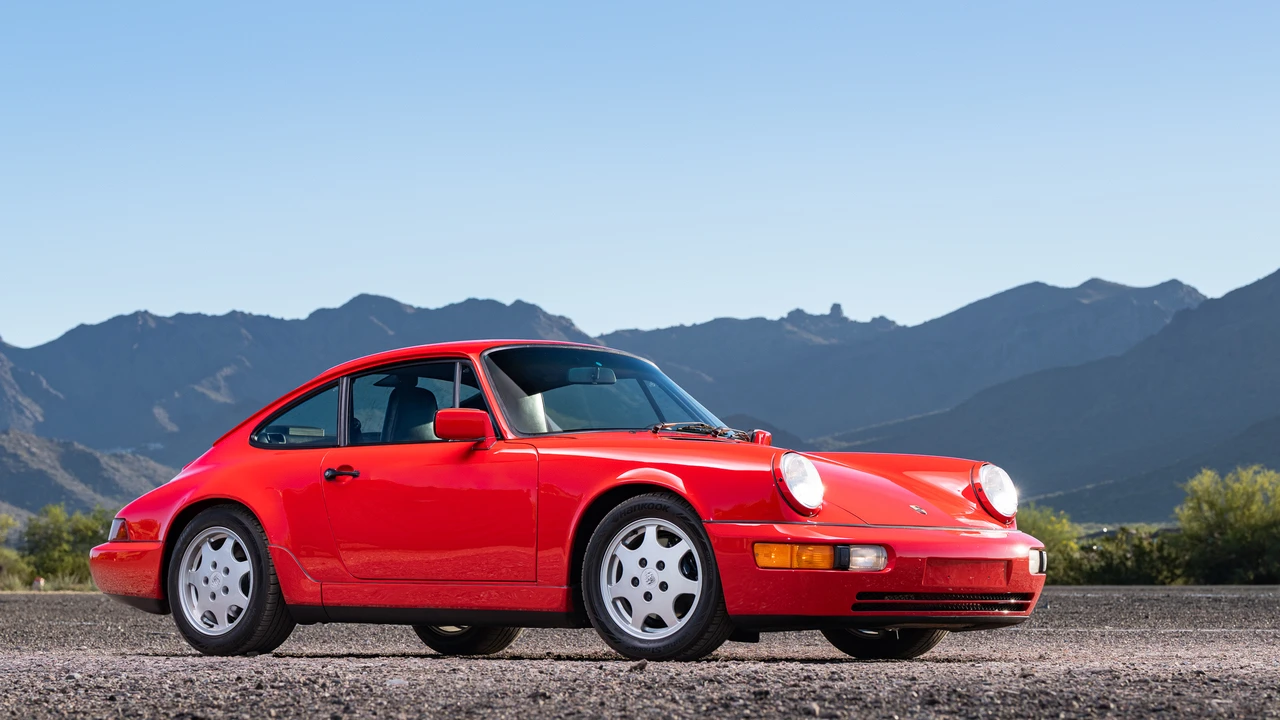 1989 Porsche 964 Carrera 4 - Image 13 of 31