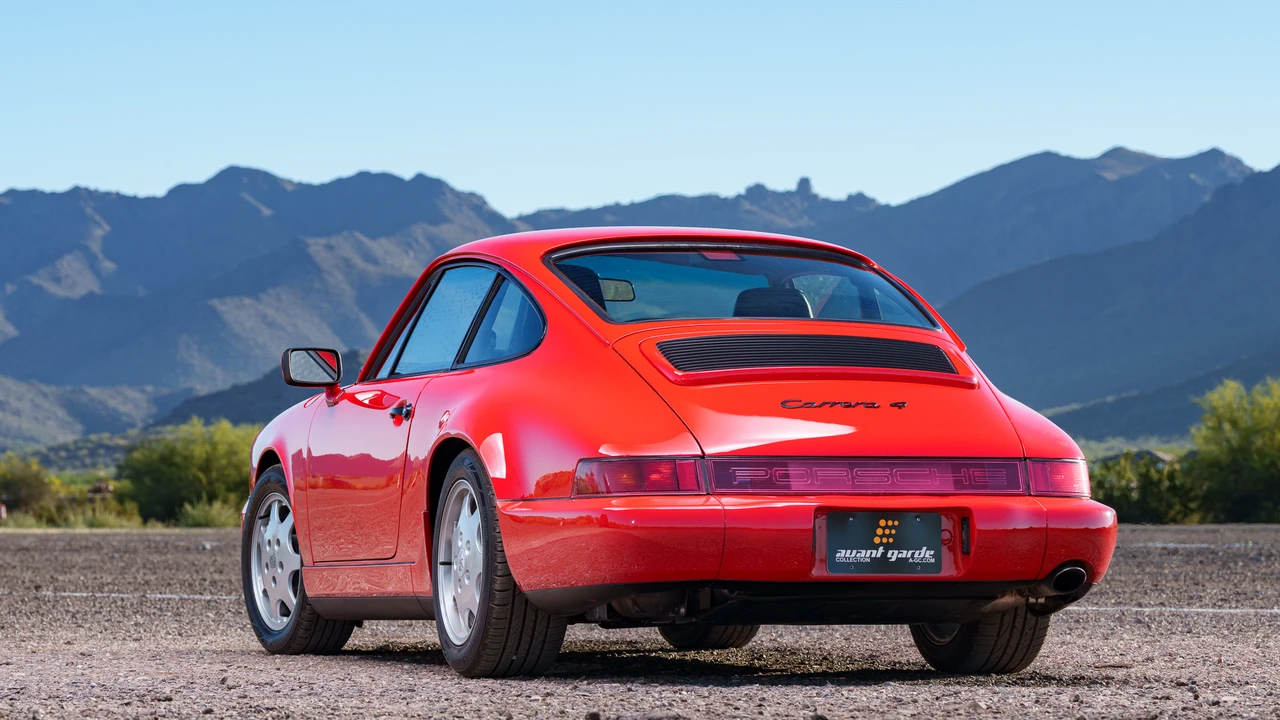 1989 Porsche 964 Carrera 4 - Image 26 of 31