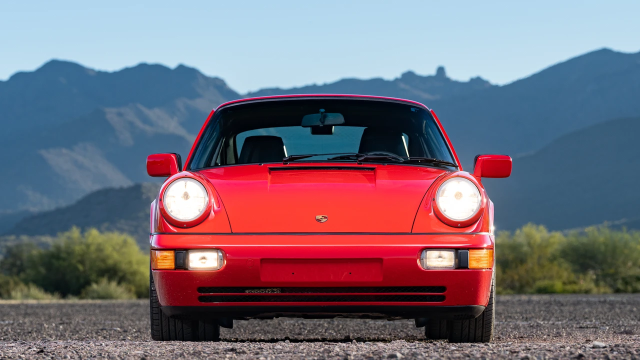 1989 Porsche 964 Carrera 4 - Image 9 of 31