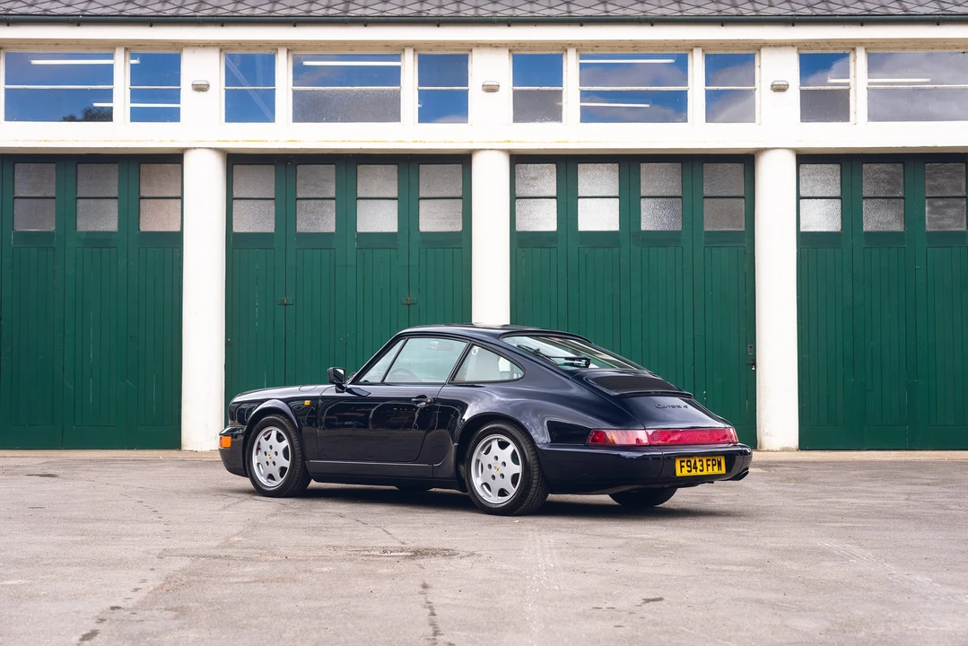 1989 Porsche 964 Carrera 4 - Image 28 of 31