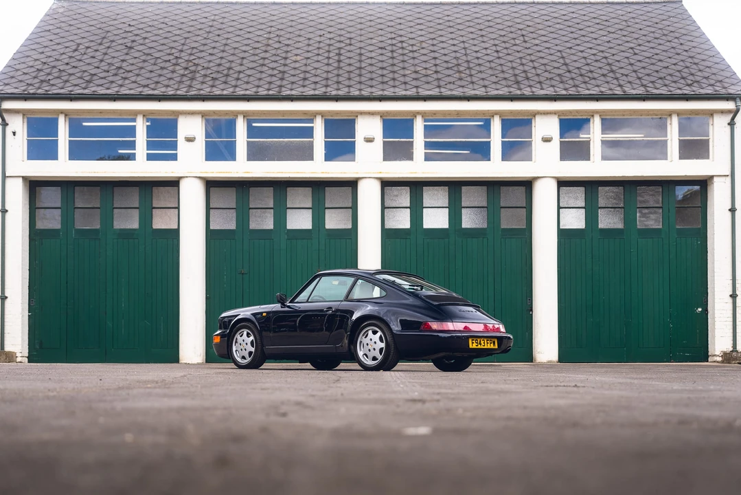 1989 Porsche 964 Carrera 4 - Image 25 of 31