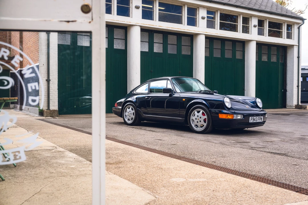 1989 Porsche 964 Carrera 4 - Image 14 of 31