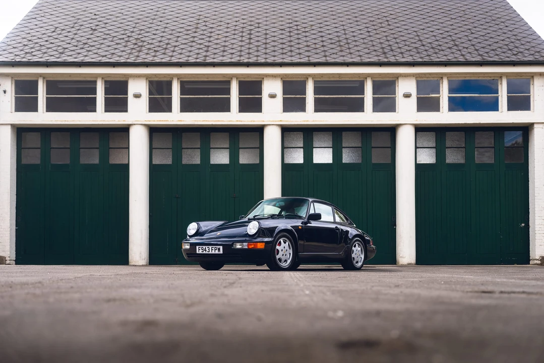 1989 Porsche 964 Carrera 4 - Image 4 of 31