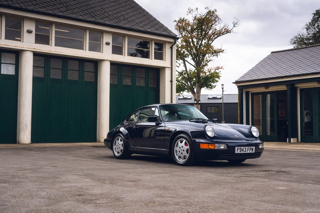 1989 Porsche 964 Carrera 4 - Image 16 of 31