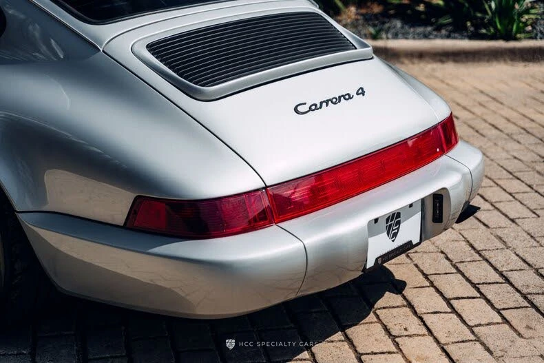 1989 Porsche 964 Carrera 4 - Image 9 of 31