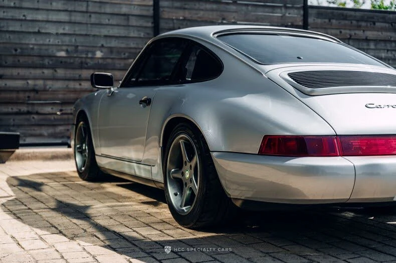 1989 Porsche 964 Carrera 4 - Image 11 of 31