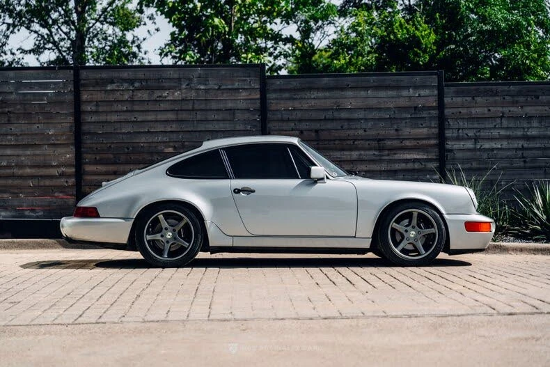 1989 Porsche 964 Carrera 4 - Image 14 of 31