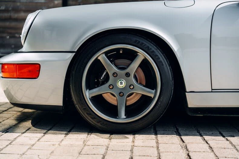 1989 Porsche 964 Carrera 4 - Image 5 of 31