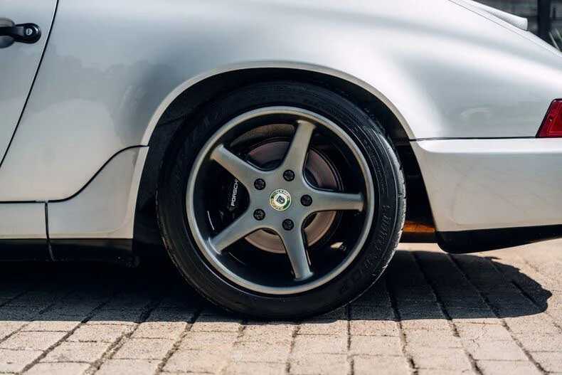1989 Porsche 964 Carrera 4 - Image 6 of 31