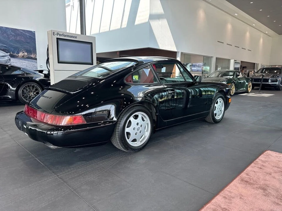 1989 Porsche 964 Carrera 4 - Image 9 of 29