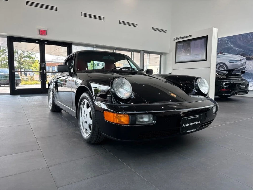 1989 Porsche 964 Carrera 4 - Image 8 of 29