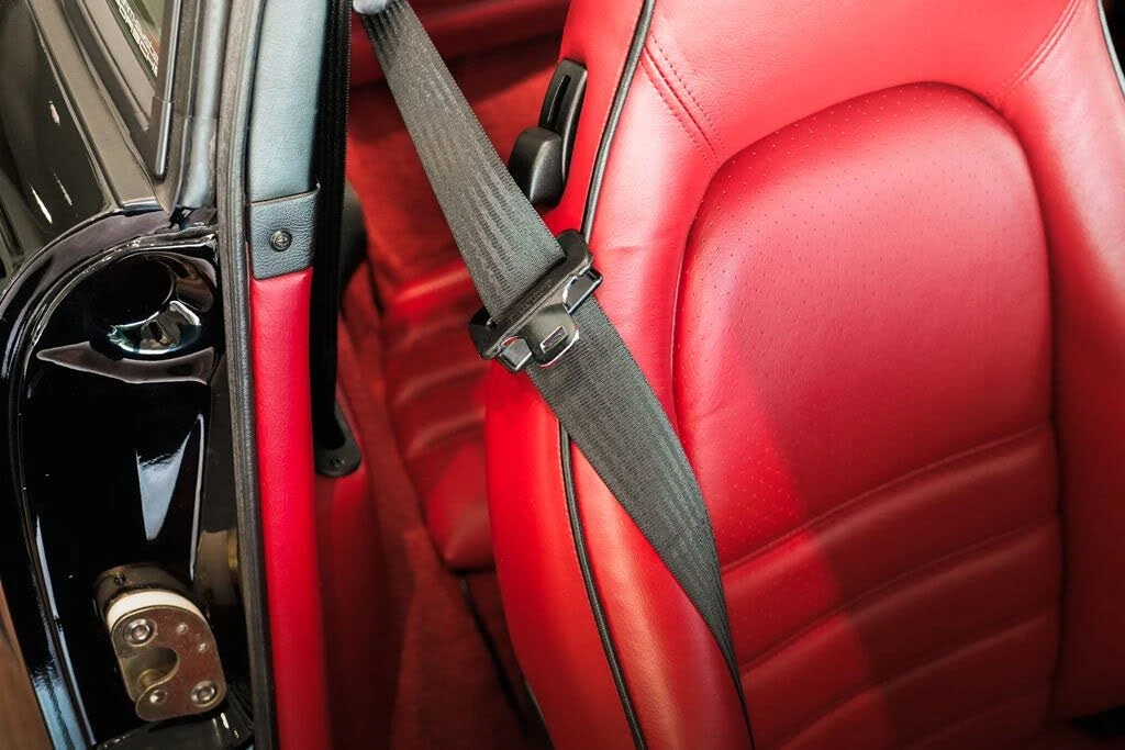 1989 Porsche 964 Carrera 4 - Image 29 of 31