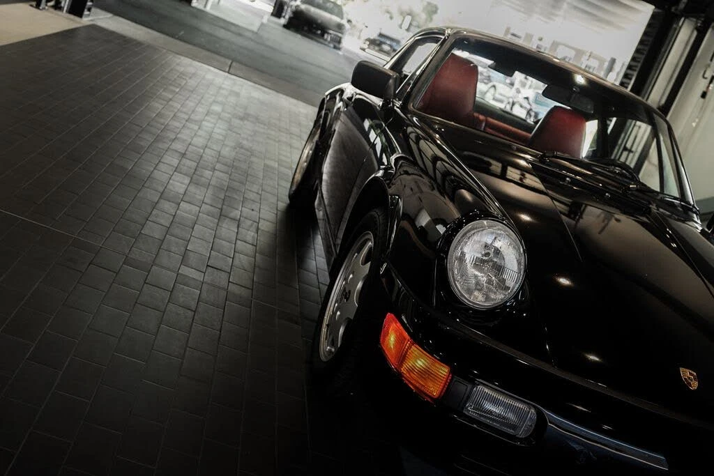 1989 Porsche 964 Carrera 4 - Image 24 of 31