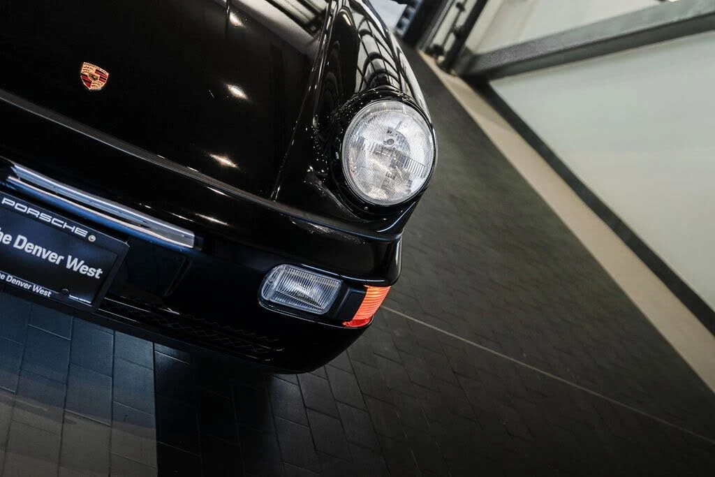1989 Porsche 964 Carrera 4 - Image 16 of 31