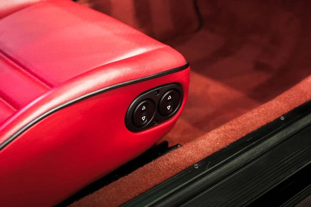 1989 Porsche 964 Carrera 4 - Image 30 of 31
