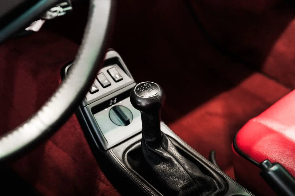1989 Porsche 964 Carrera 4 - Image 13 of 31