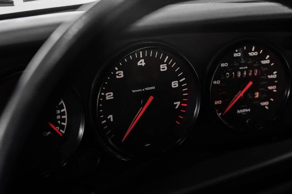 1989 Porsche 964 Carrera 4 - Image 12 of 31