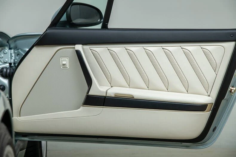 1989 Porsche 964 Carrera 4 - Image 22 of 31
