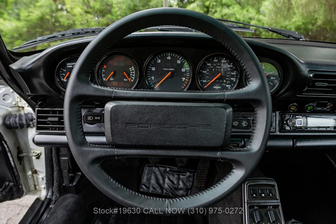 1989 Porsche 964 Carrera 4 - Image 22 of 31
