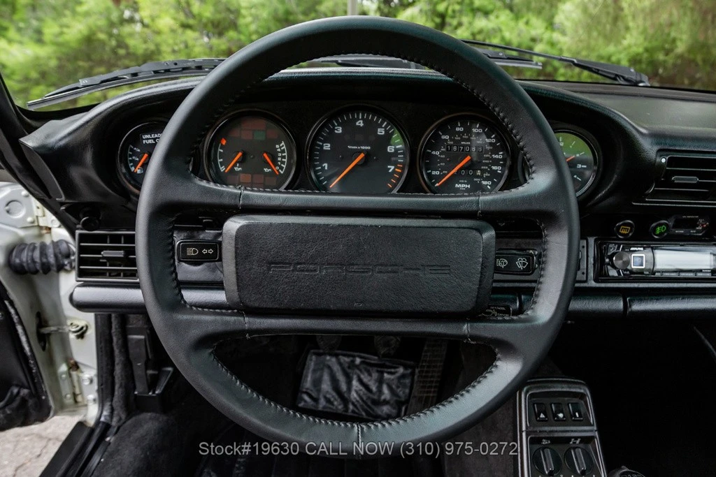 1989 Porsche 964 Carrera 4 - Image 21 of 24