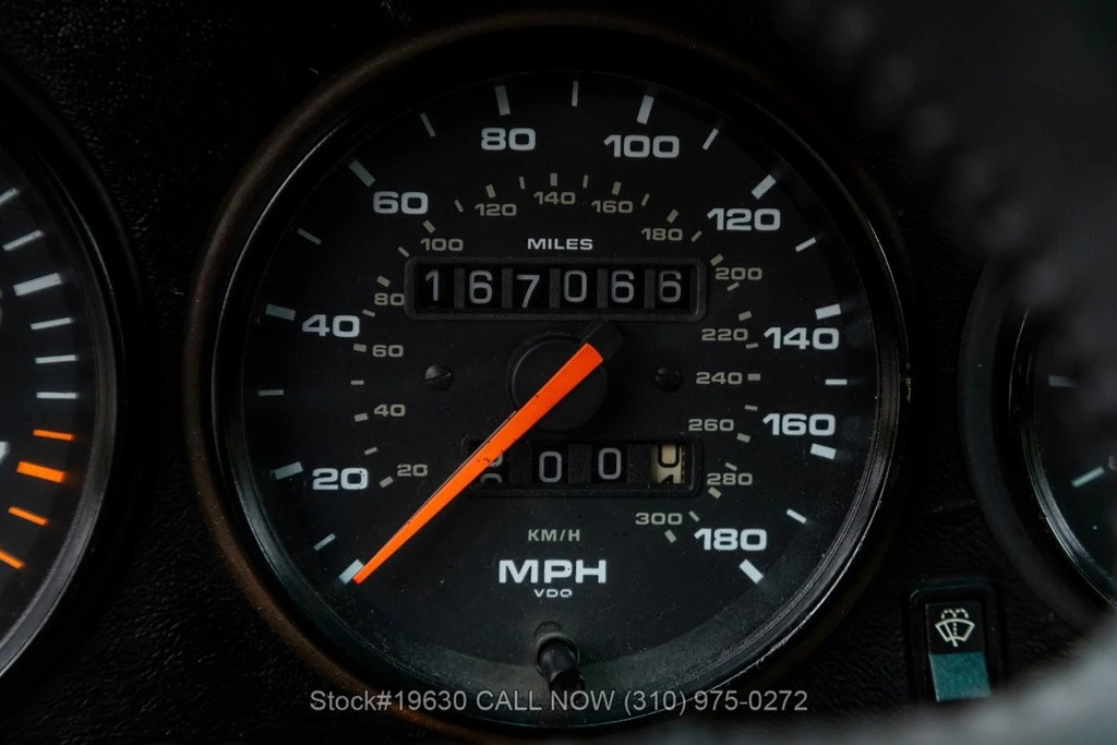 1989 Porsche 964 Carrera 4 - Image 22 of 24